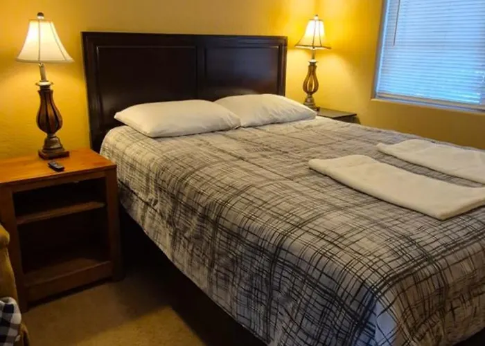 Holiday home Premier Quiet Cozy Wi-fi & Coffee, San Tan Valley