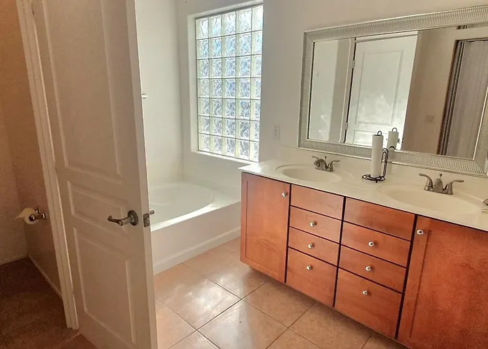 Premier Quiet Cozy Wi-fi & Coffee, San Tan Valley Holiday home Magma